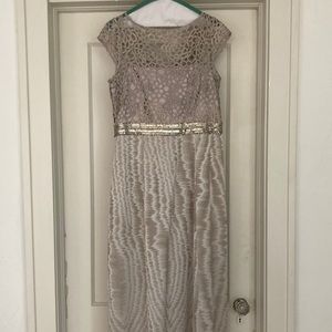 Kay Unger Jaquard Dress Size 14 Great Condition